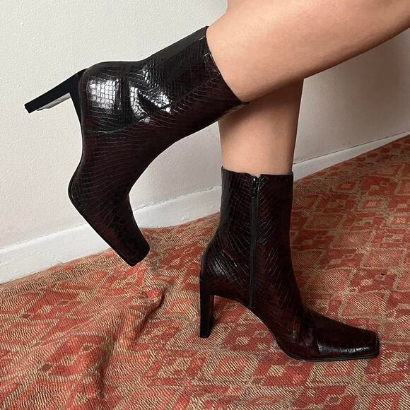 Epic vtg 90s brown snakeskin leather boots by Nine West - Picture 6 of 8